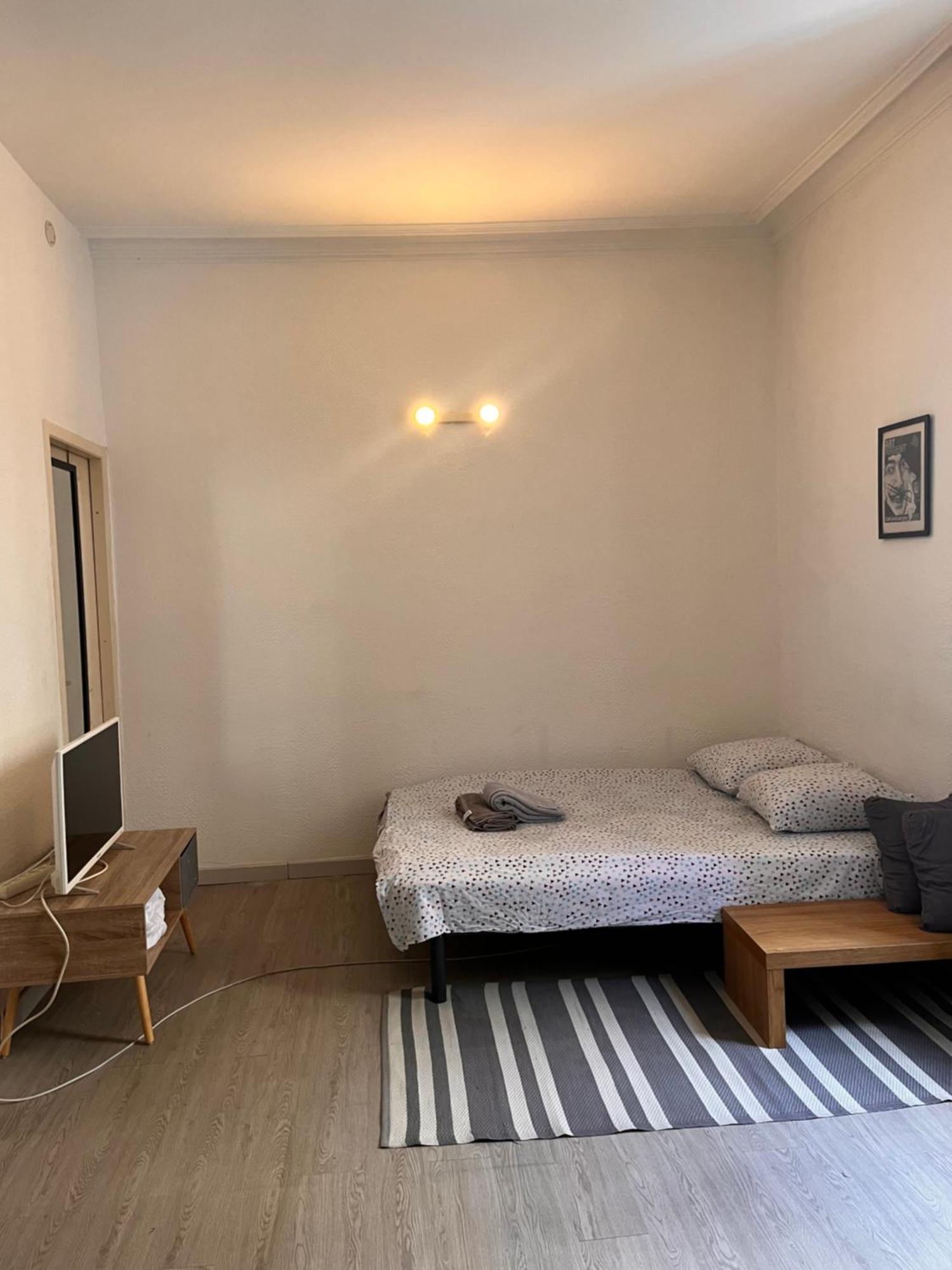 Le Studio Des Carmes Ним Экстерьер фото